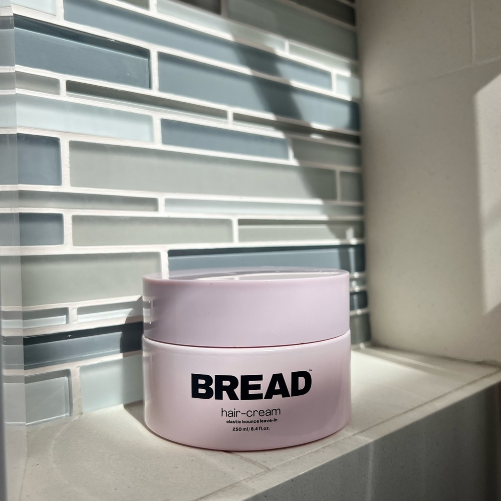 32% off ✨JUMBO SIZE✨ Hair Cream Leave-In